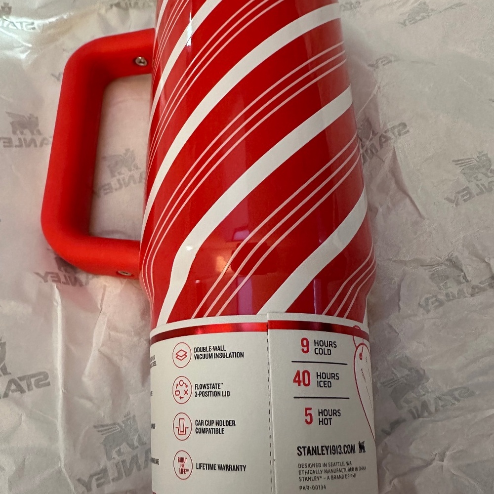NIB STANLEY CANDY CANE TWIST 30oz MUG SOLD OUT